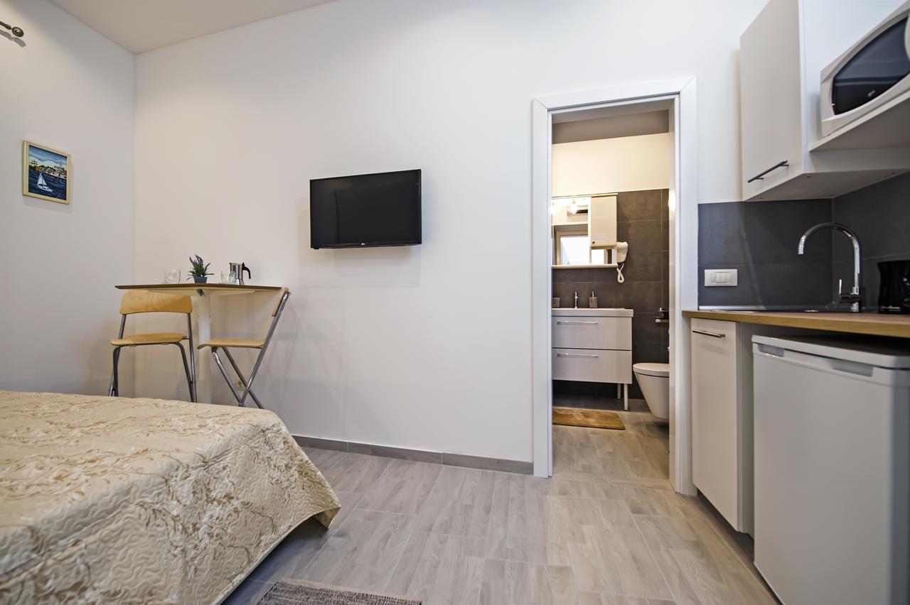 Garzoto Rooms And Studios 罗维尼 外观 照片
